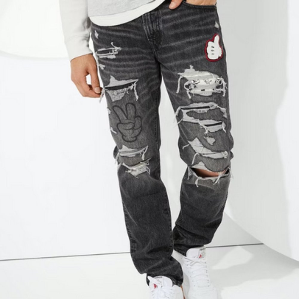 American Eagle X Disney Destroyed Black Jeans Slim Fit Size 29x30  NWT